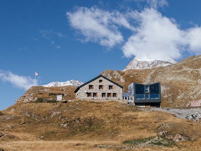 Cabane de Chanrion (2462m) | Voutaz Sophie & Olivier Seidler