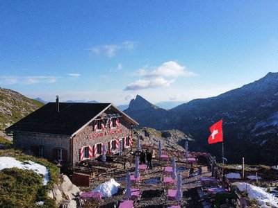 Männdlenen, Berghaus (2344m) | Reichen Robert & Barbara