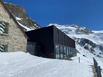 Moiry, Cabane de (2825m) | Duc Yvan